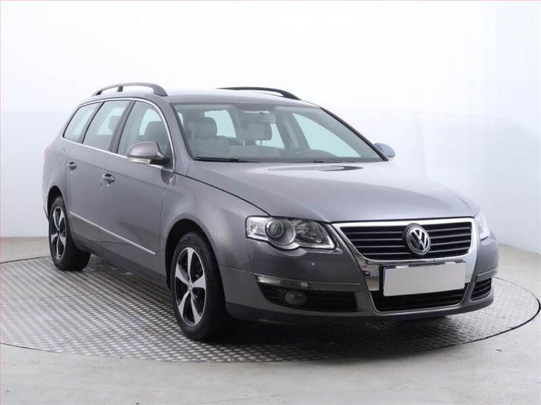 Volkswagen Passat - hlavní foto