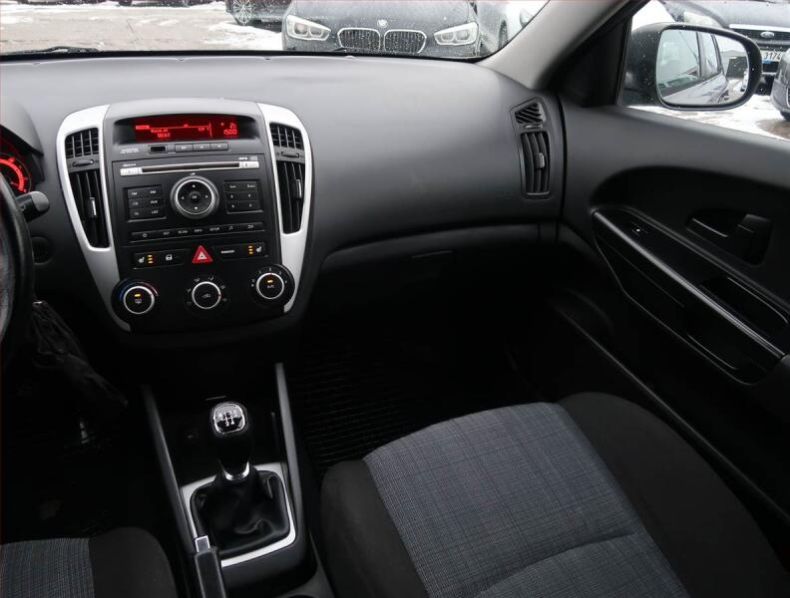 Kia Cee'd - hlavní fotka