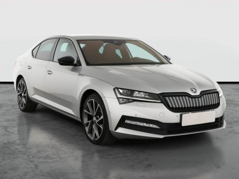 Škoda Superb - hlavní foto