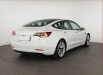 Tesla Model 3 - fotka číslo 4