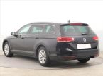 Volkswagen Passat - fotka číslo 3