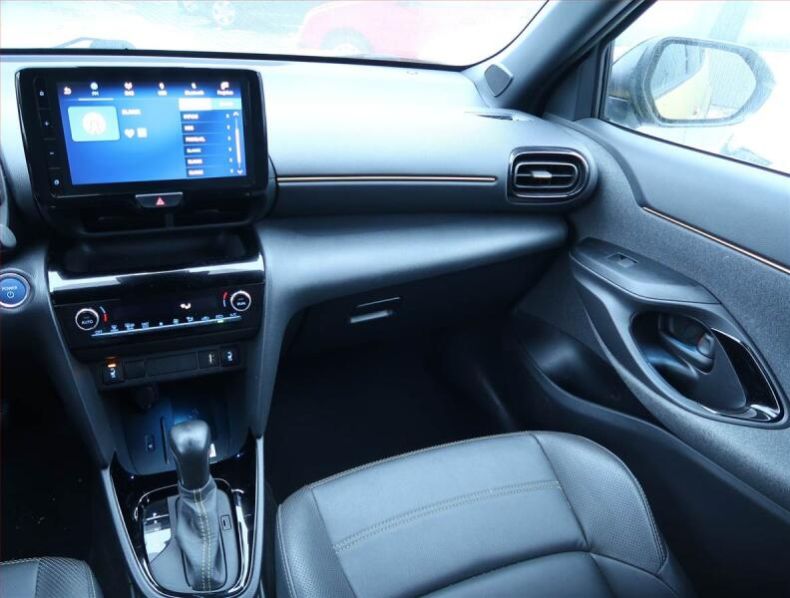 Toyota Yaris Cross - hlavní fotka