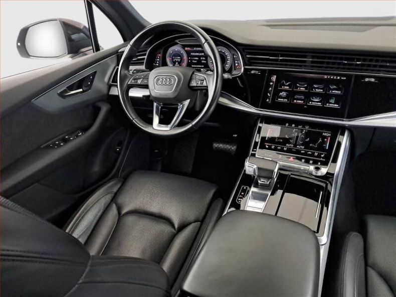 Audi Q7 - hlavní fotka