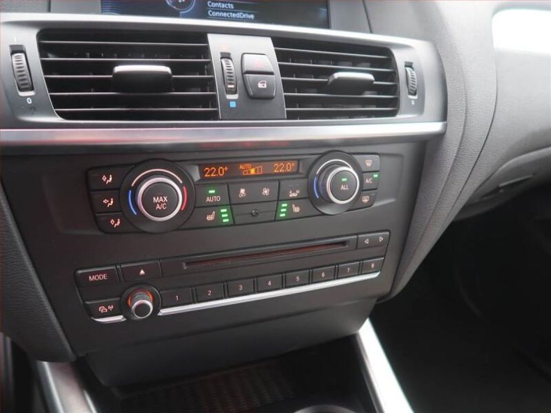 BMW X3 - hlavní fotka