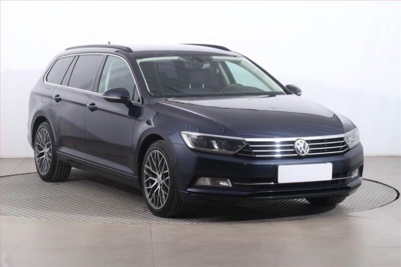 Volkswagen Passat - hlavní fotka inzerátu