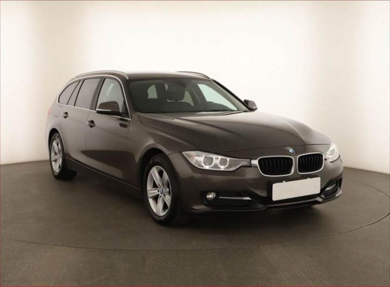 BMW Řada 3 - hlavní foto