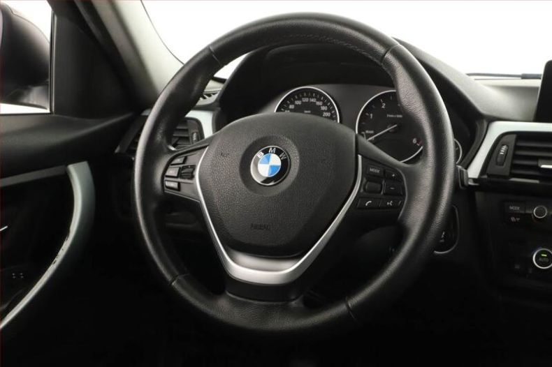 BMW Řada 3 - hlavní fotka