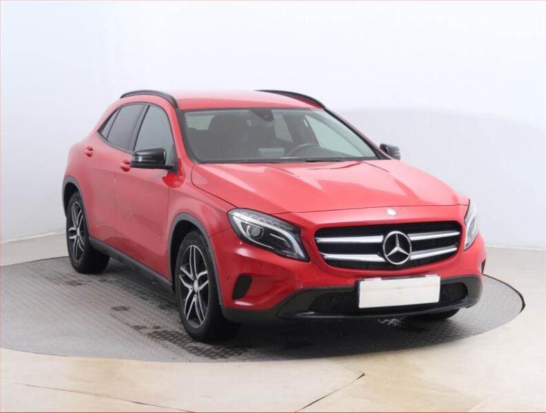 Mercedes Třída GLA - hlavní foto