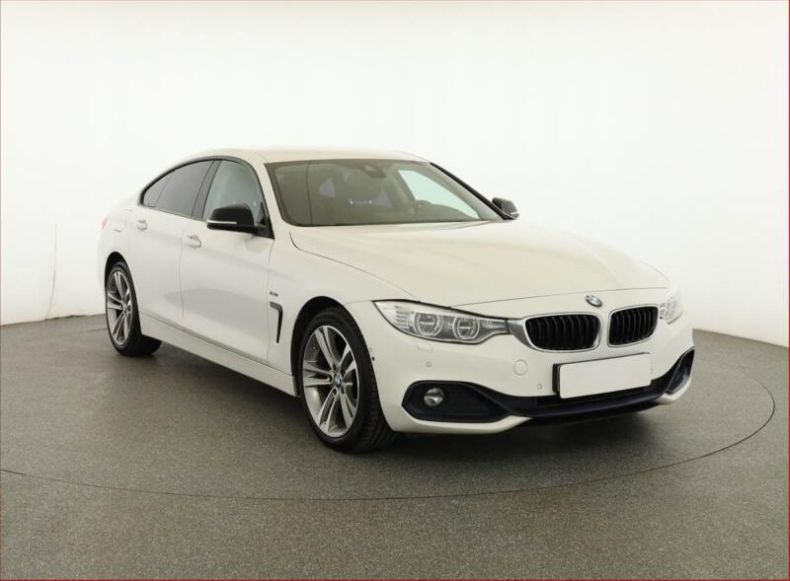 BMW Řada 4 - hlavní foto
