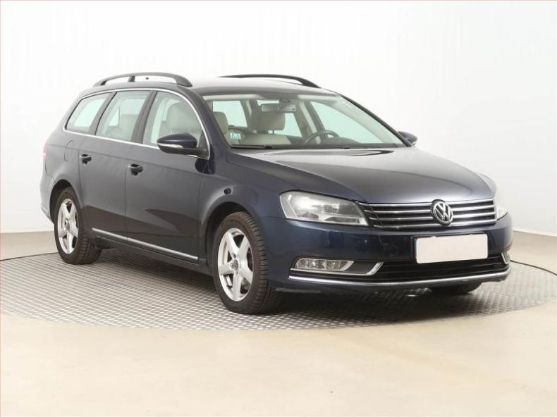 Volkswagen Passat - hlavní foto