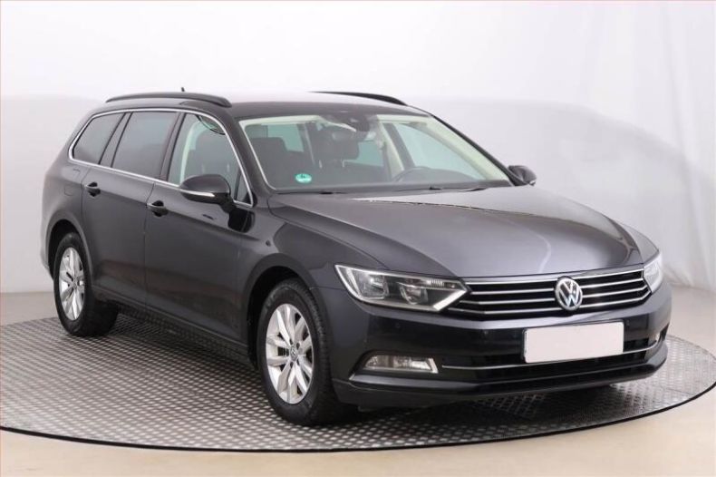 Volkswagen Passat - hlavní fotka inzerátu