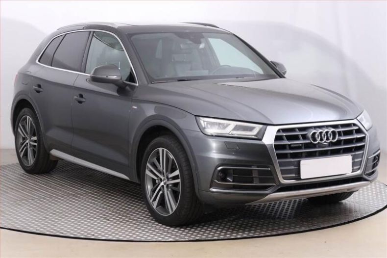 Audi Q5 - hlavní foto