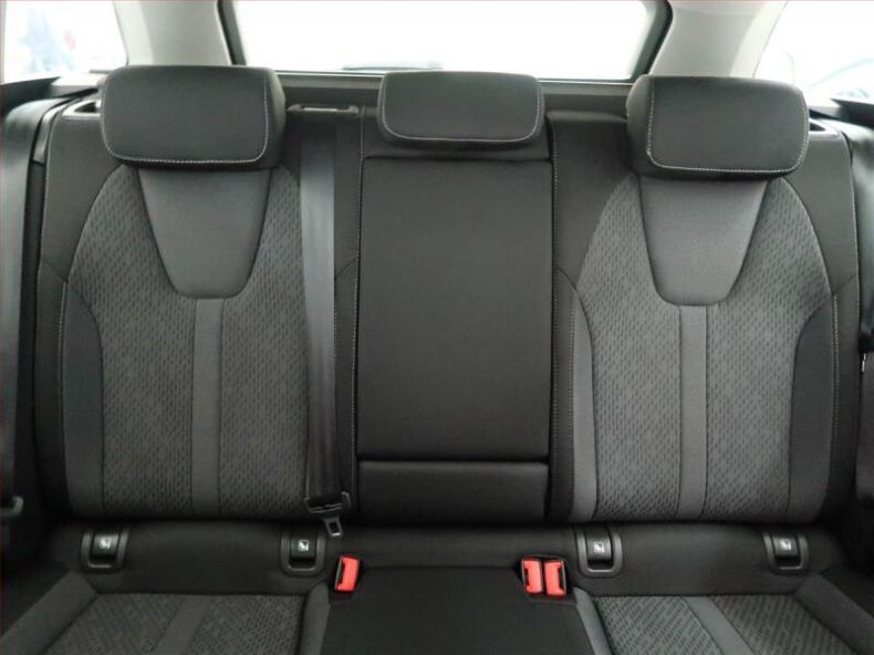 Škoda Octavia - hlavní fotka