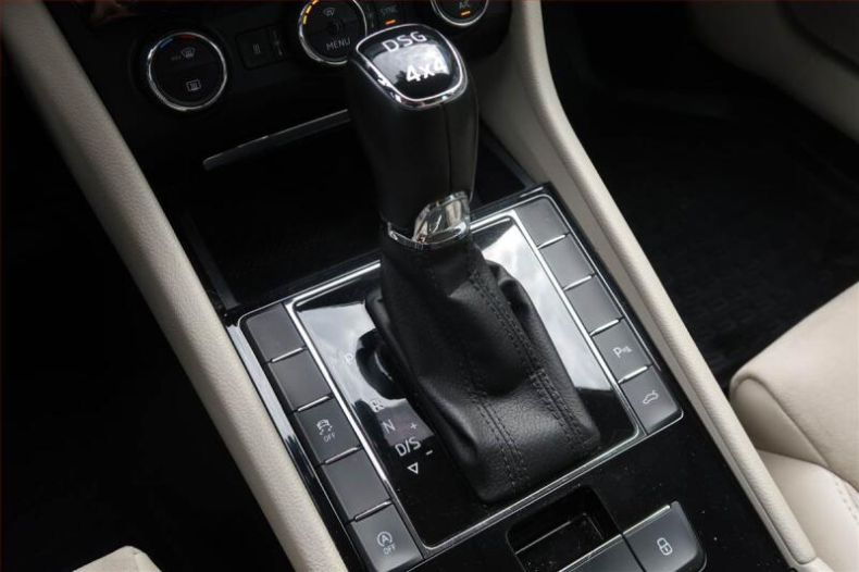 Škoda Superb - hlavní fotka