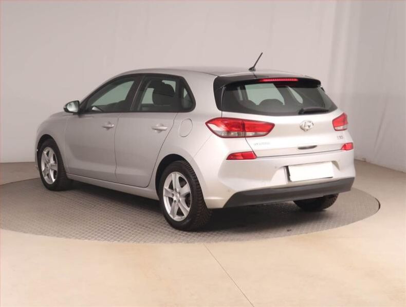 Hyundai i30 - hlavní fotka