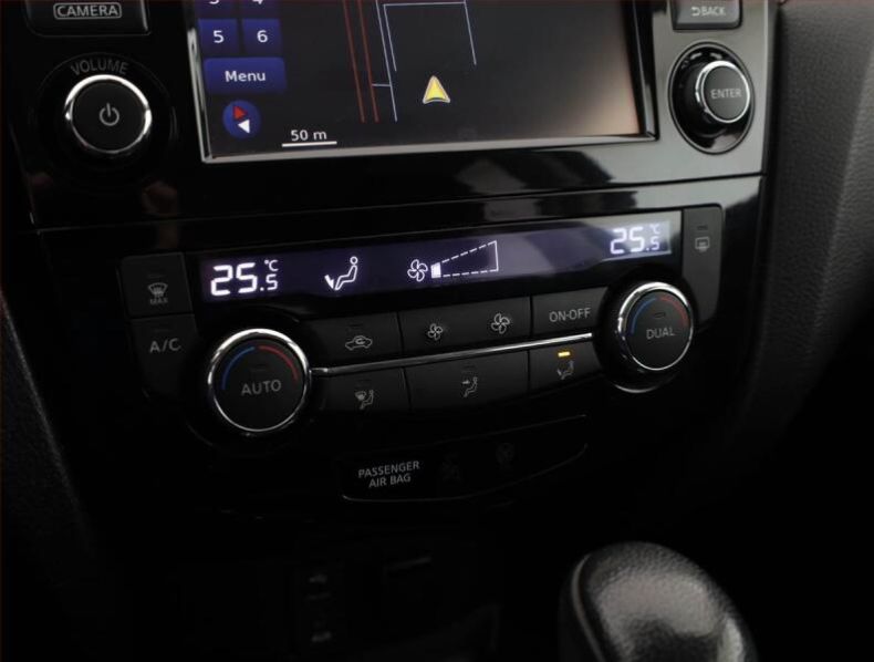 Nissan X-Trail - hlavní fotka