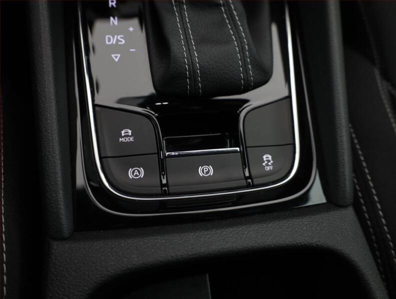 Škoda Karoq - hlavní fotka