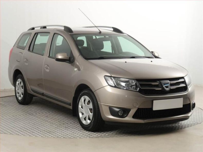 Dacia Logan - hlavní foto