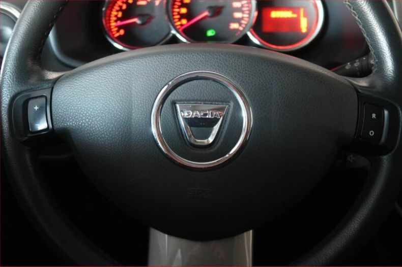 Dacia Logan - hlavní fotka