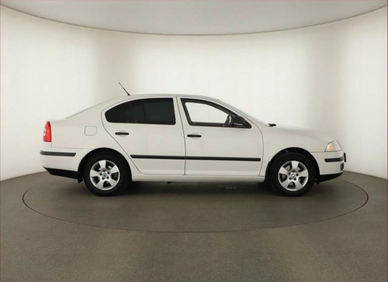 Škoda Octavia - hlavní fotka