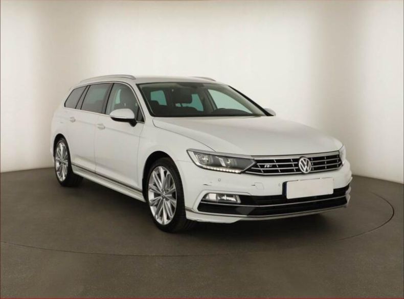 Volkswagen Passat - hlavní foto