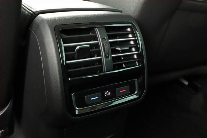 Volkswagen Passat - hlavní fotka