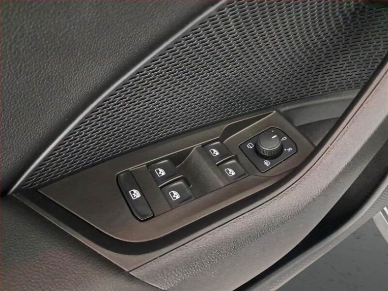 Škoda Octavia - hlavní fotka