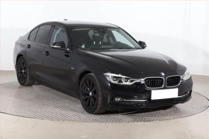 BMW Řada 3 - hlavní foto