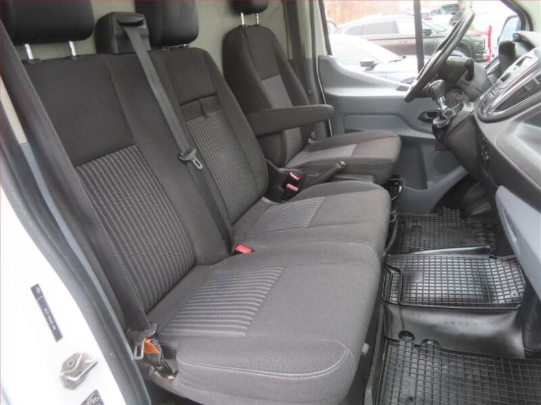 Ford Transit - hlavní fotka