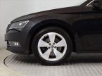 Škoda Superb - fotka číslo 12
