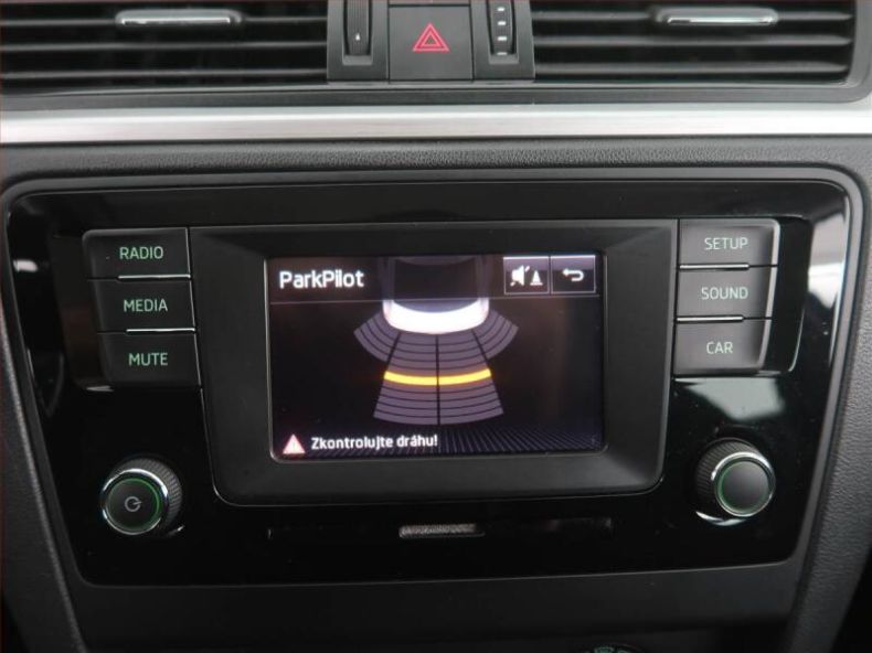 Škoda Rapid - hlavní fotka