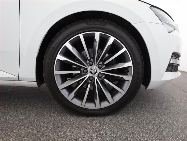 Škoda Superb - hlavní fotka