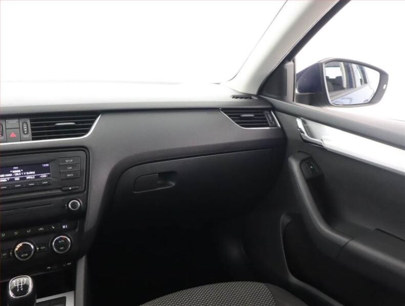 Škoda Octavia - hlavní fotka