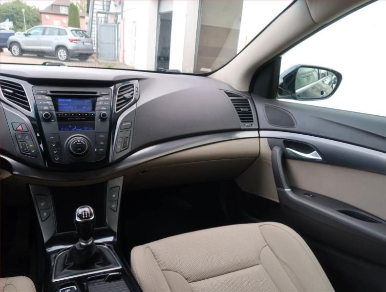 Hyundai i40 - hlavní fotka