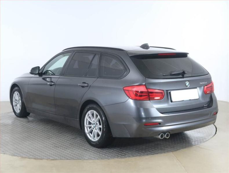 BMW Řada 3 - hlavní fotka