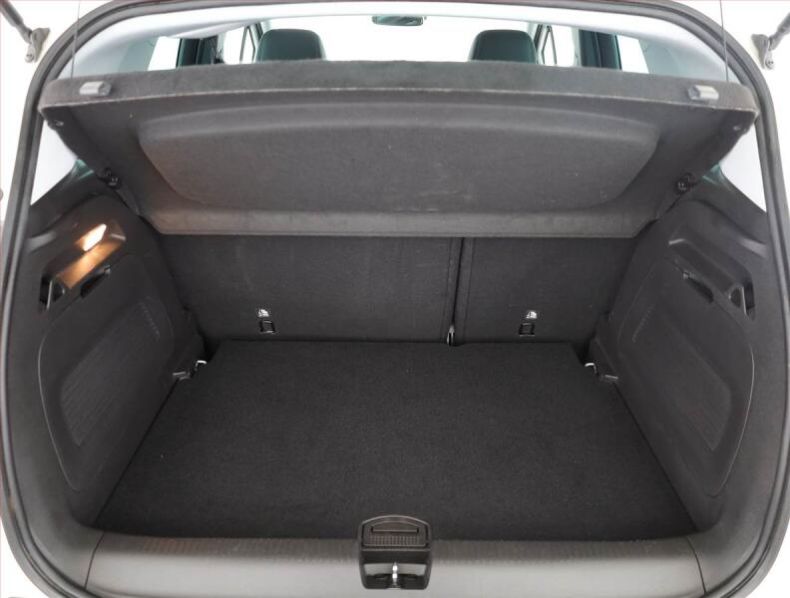 Opel Crossland X - hlavní fotka