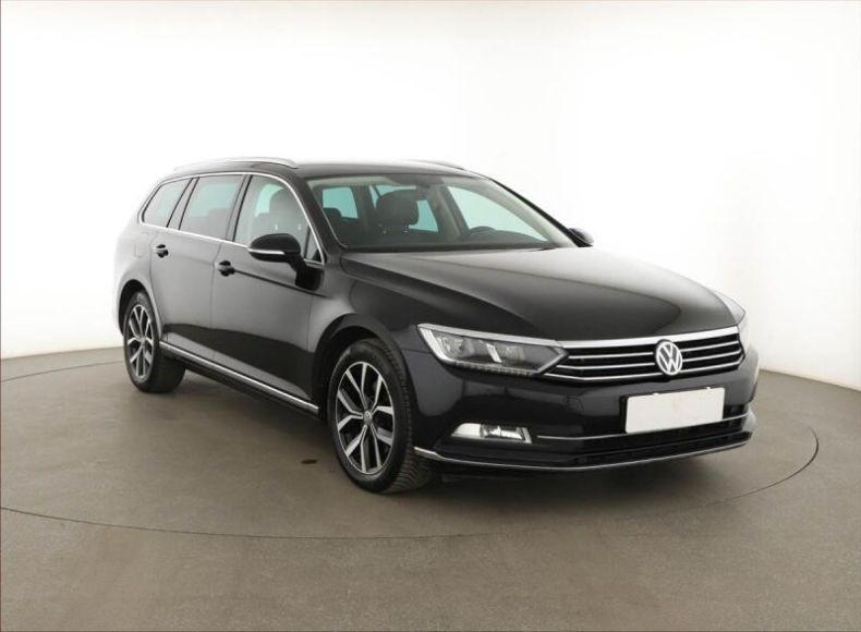 Volkswagen Passat - hlavní fotka inzerátu