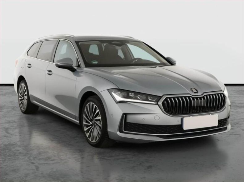Škoda Superb - hlavní foto