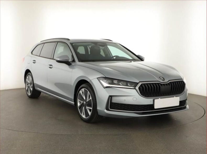 Škoda Superb - hlavní foto