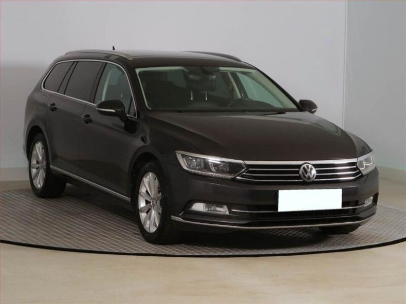 Volkswagen Passat - hlavní fotka inzerátu