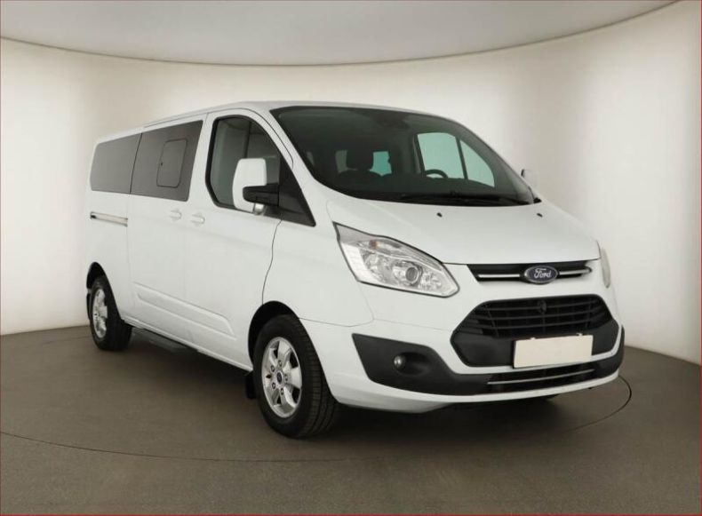Ford Tourneo - hlavní foto