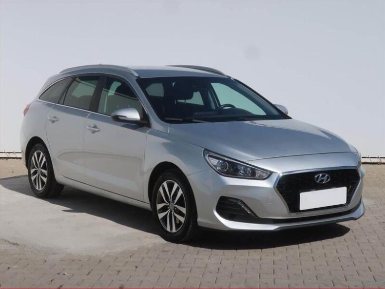 Hyundai i30 - hlavní foto