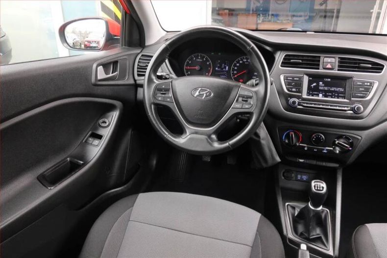 Hyundai i20 - hlavní foto