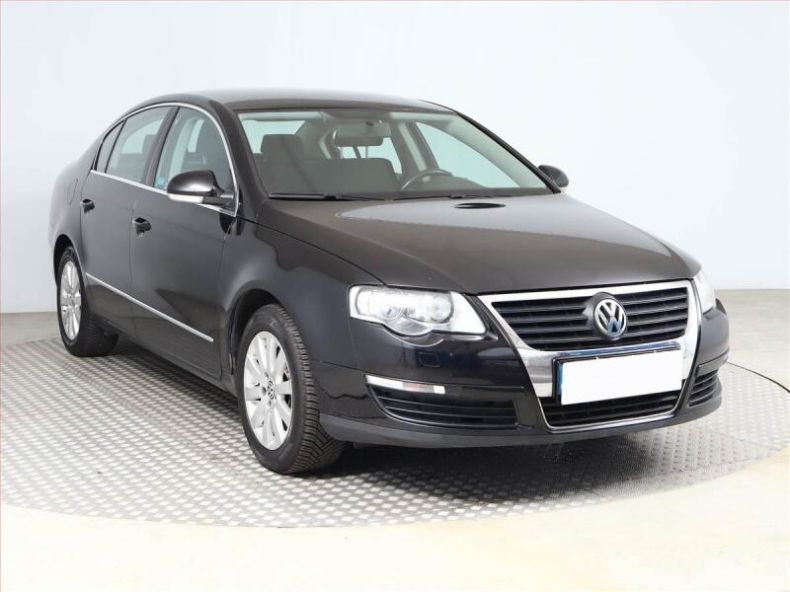Volkswagen Passat - hlavní foto