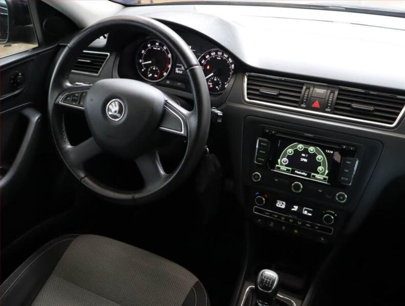 Škoda Rapid - hlavní foto