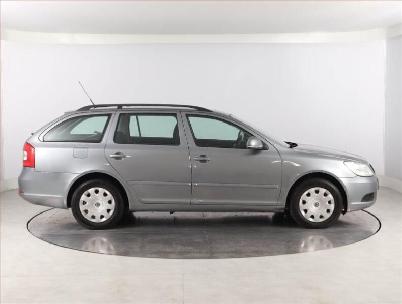 Škoda Octavia - hlavní fotka