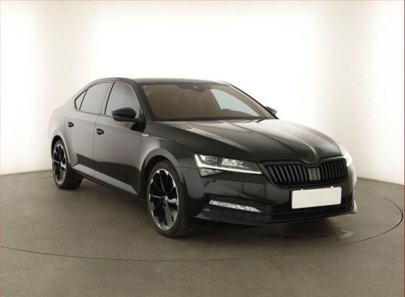 Škoda Superb - hlavní foto