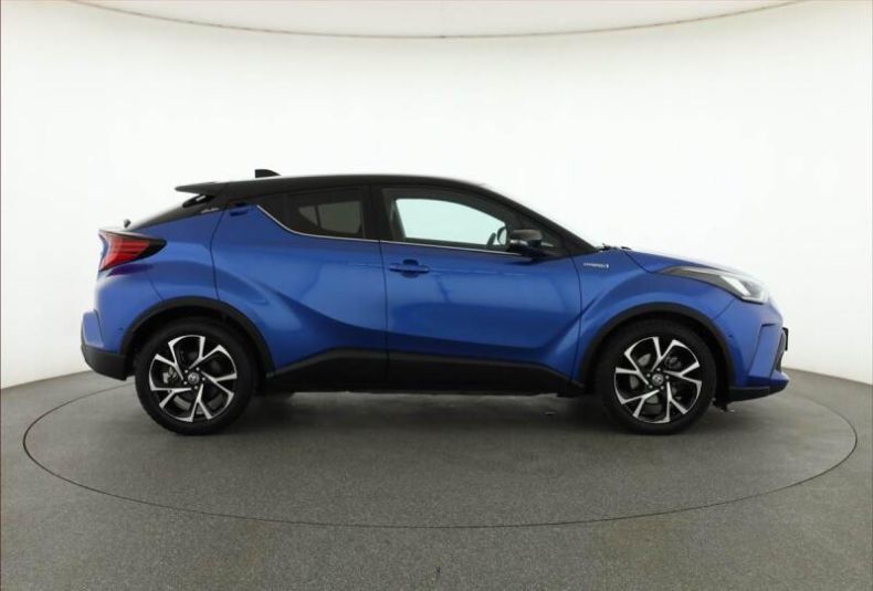 Toyota C-HR - hlavní fotka