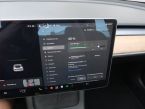 Tesla Model 3 - fotka číslo 24
