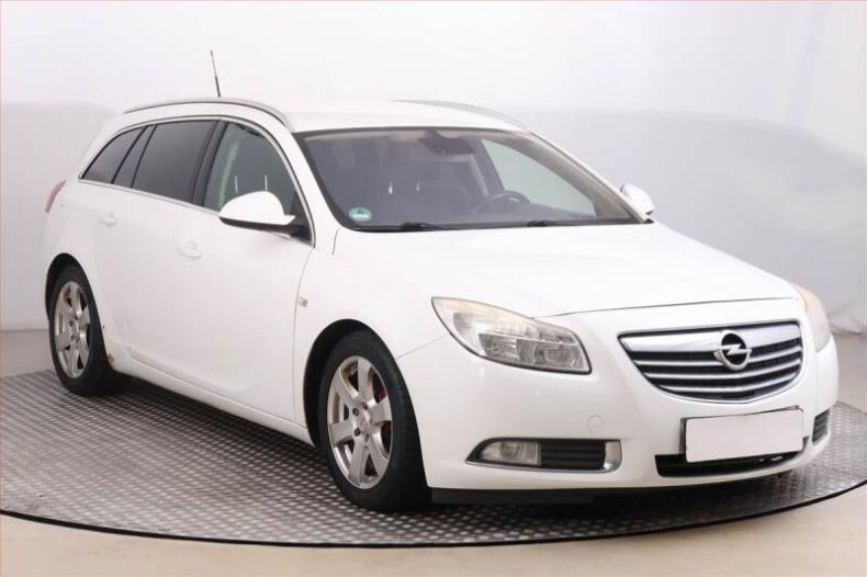 Opel Insignia - hlavní fotka inzerátu